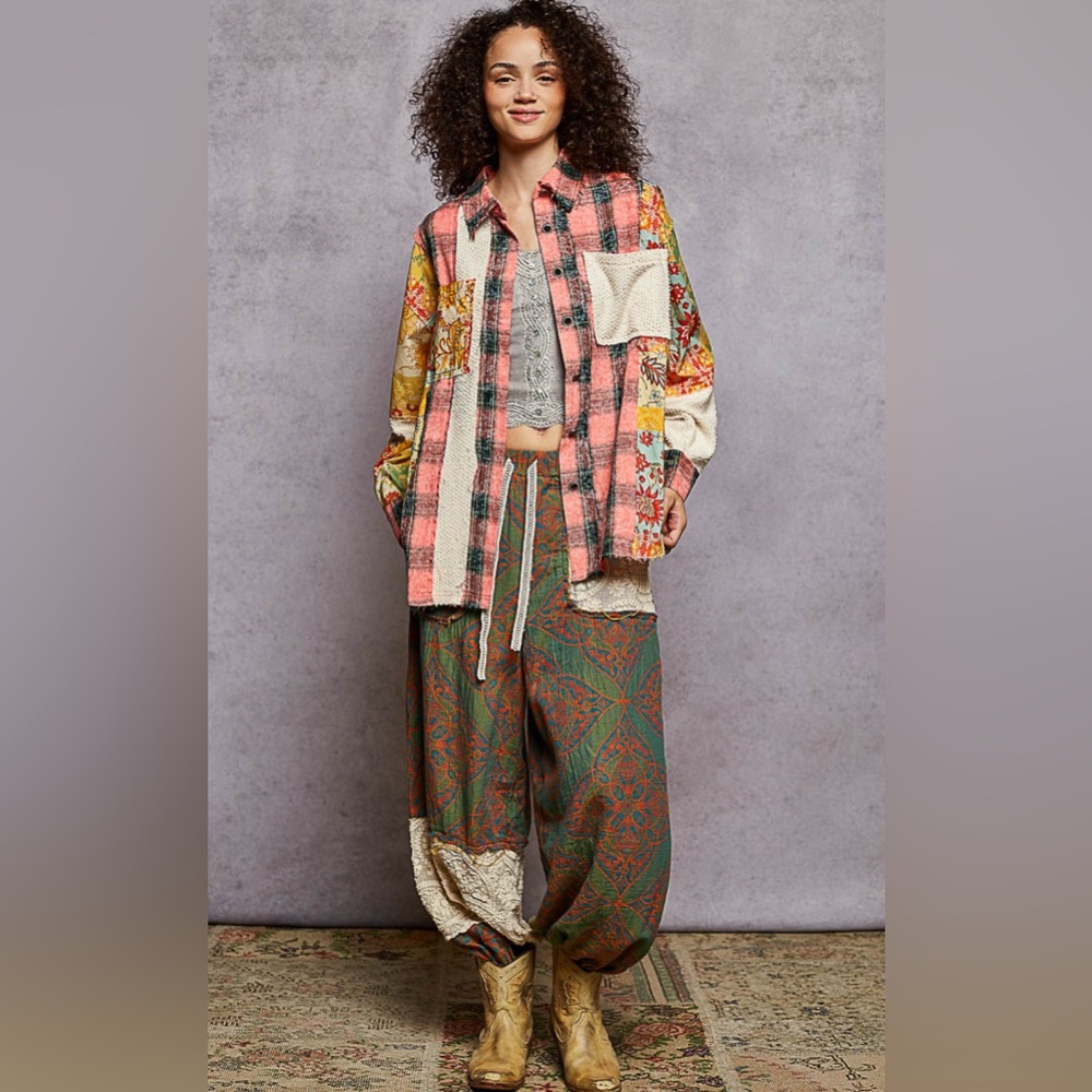 POL Women’s Oversize Patchwork Long Sleeve Plaid Button Down Shirt - Picture 4 of 7